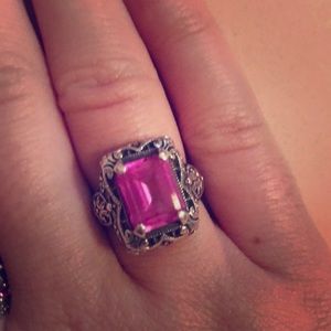 Pink antique silver sapphire ring